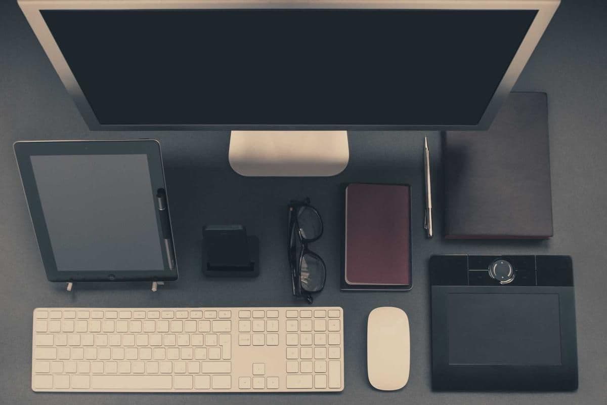 Imagem de capa: A tecnologia facilita a vida do ser humano?